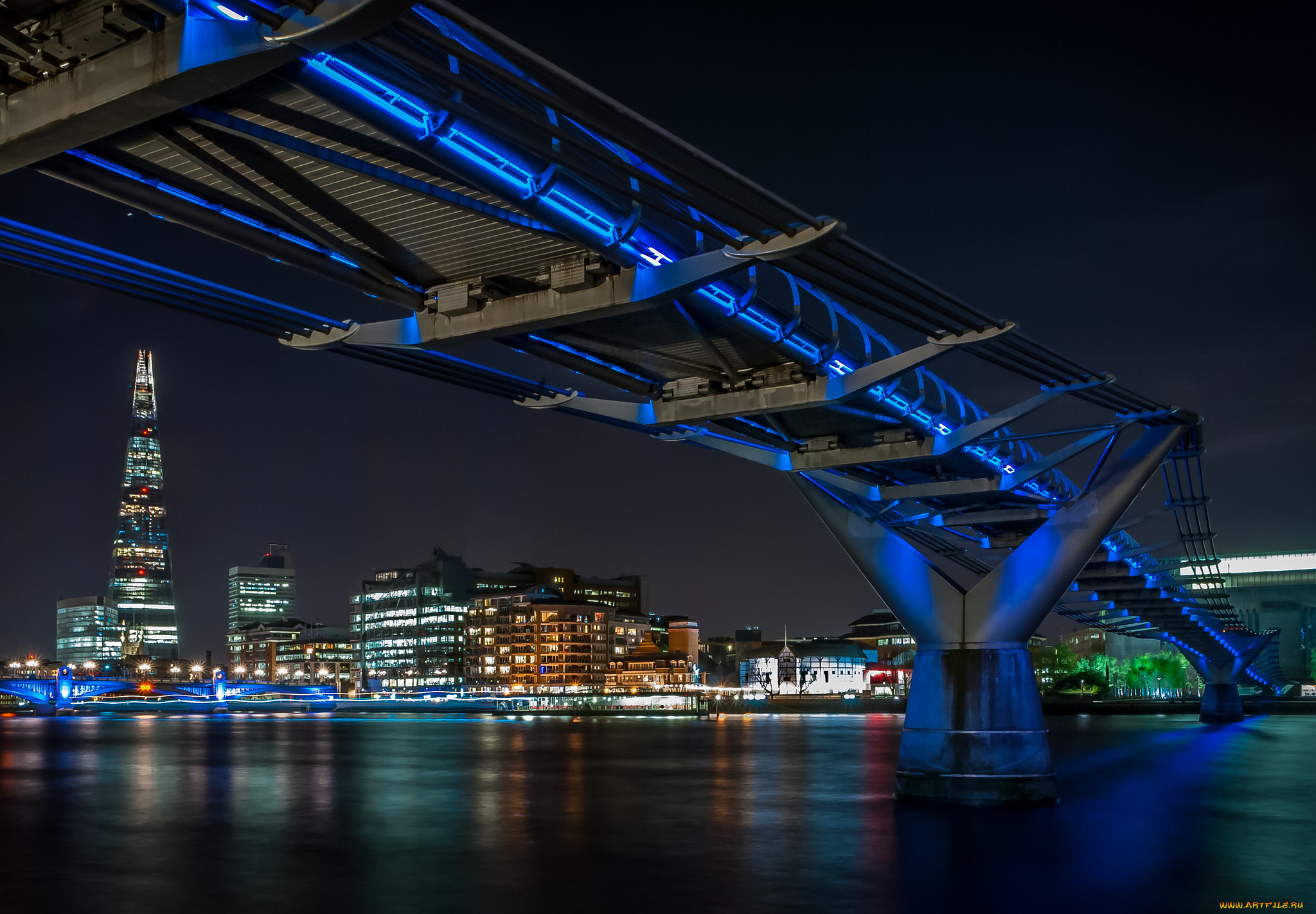 Мост Миллениум ночной Лондон